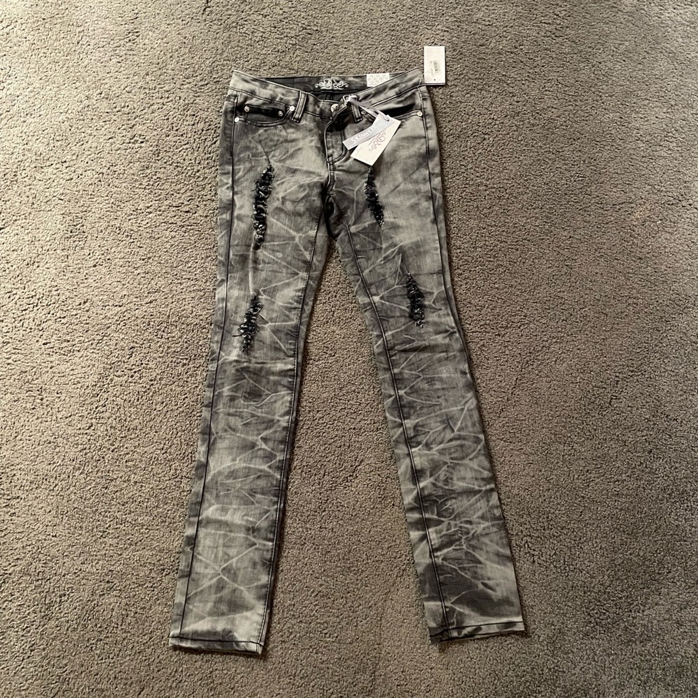 Jeans - Picture 7 of 8